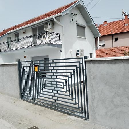 Gostinska Kuca Apartment Leskovac  Exterior photo